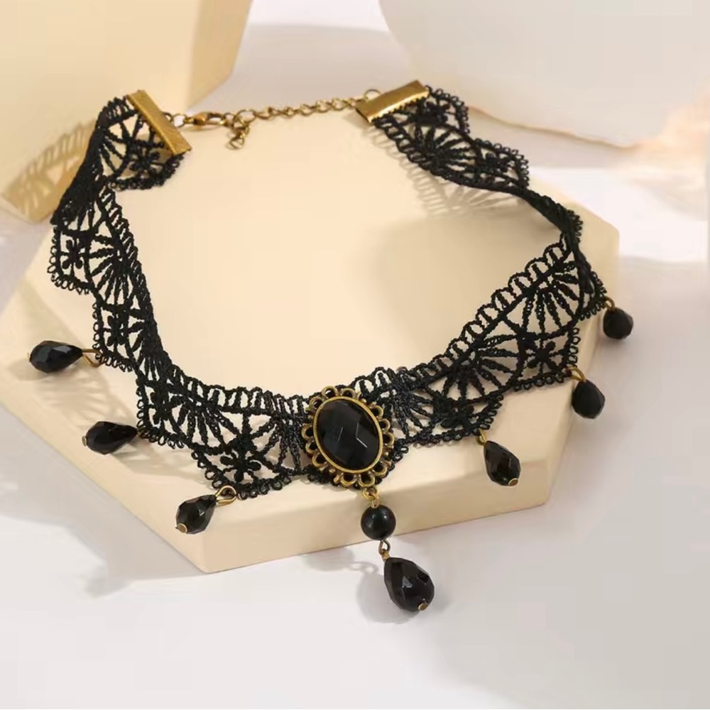 Gorgeous Retro Style Tassel Crystal Lace Halloween Necklace Faux Fashion Jewelry - Picture 7 of 7